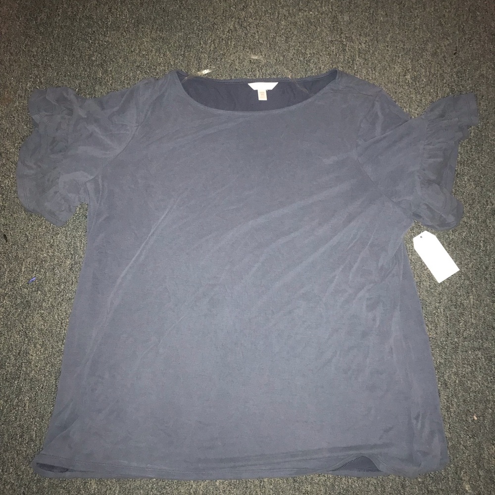 Sand wash ruffle tee.